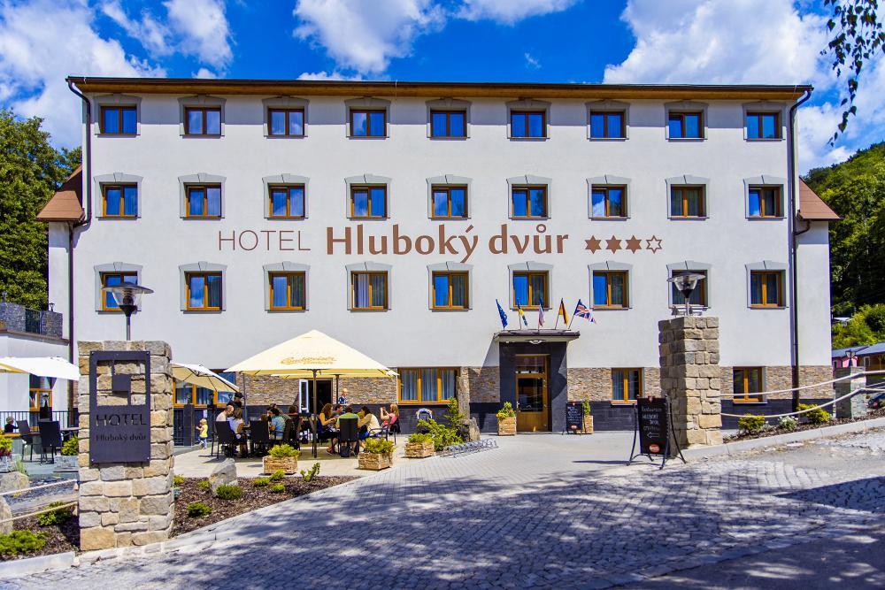 Wellness Hotel Hluboky Dvur Hrubá Voda Exterior foto